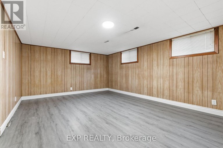 29326818/2243-miramichi-street/kenson-park/ottawa/ontario/K2C0Z1_29