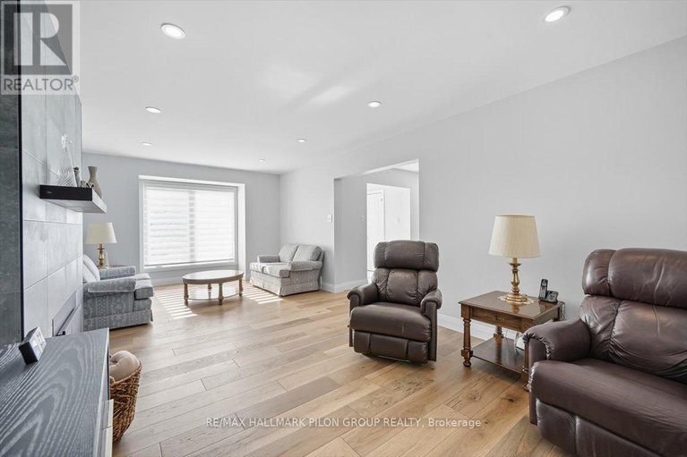 28959990/6343-viseneau-drive/chateauneuf/ottawa/ontario/K1C2G8_10