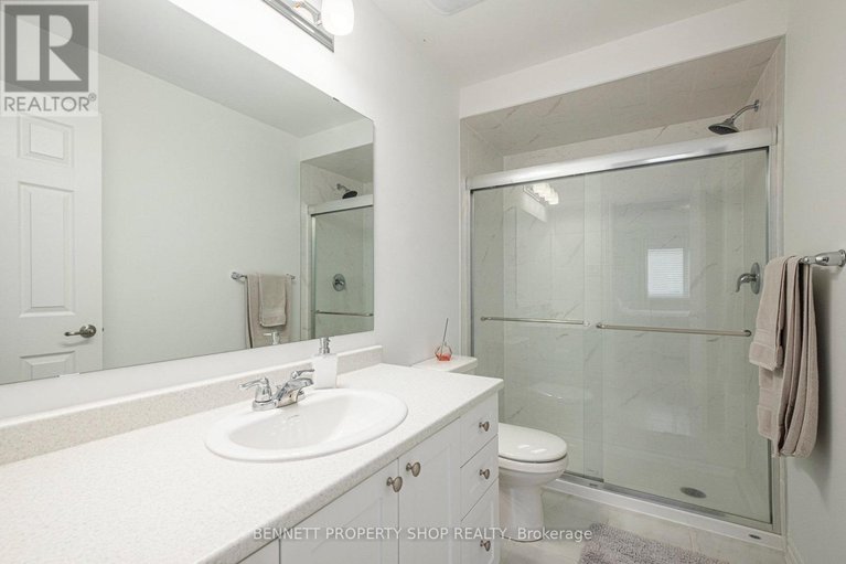 28757719/533-rye-grass-way/half-moon-bay/ottawa/ontario/K2J7A1_23