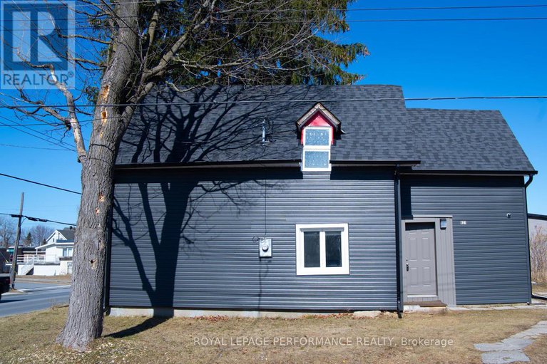 28339232/621-edwards-street/town-of-rockland/clarence-rockland/ontario/K4K1K2_2
