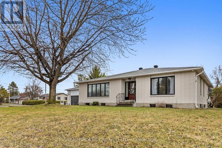 29617137/5400-osgoode-main-street/osgoode/ottawa/ontario/K0A2W0_2