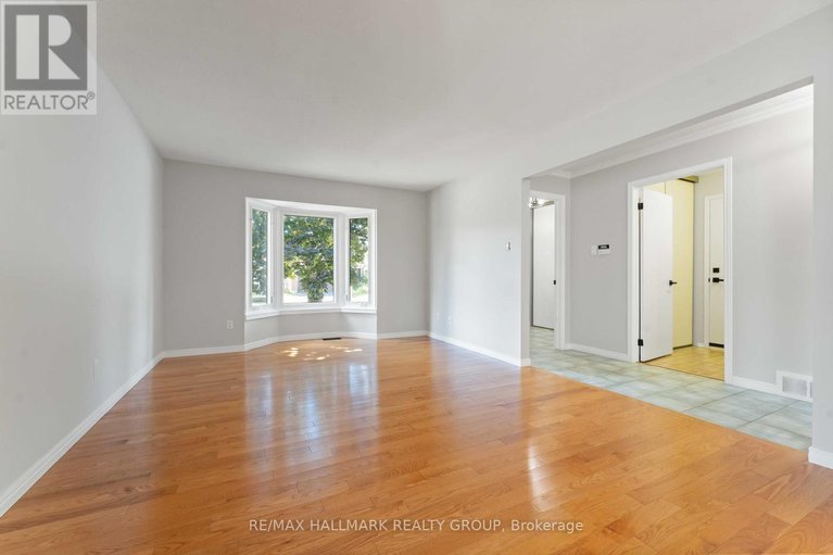 28946187/647-apollo-way/fallingbrookpineridge/ottawa/ontario/K4A1T2_8