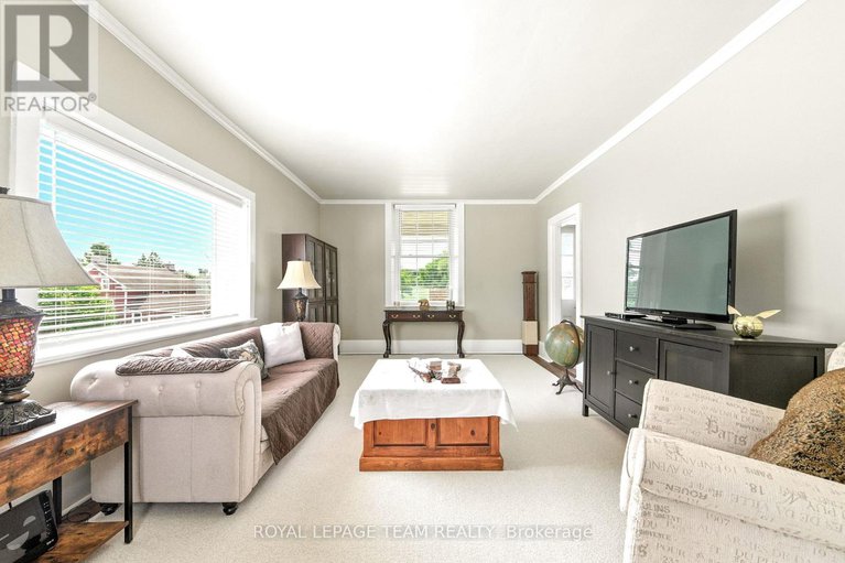 28601019/81-york-street/lanark-highlands-lanark-village/lanark-highlands/ontario/K0G1K0_21