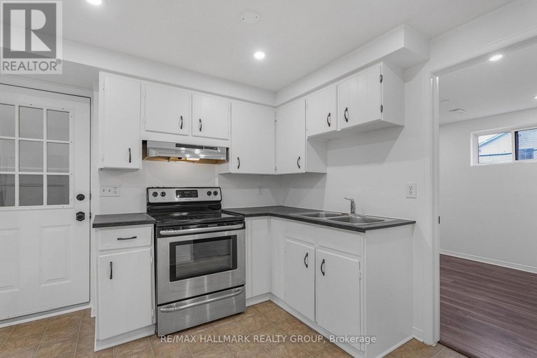 29592597/436-yves-street/town-of-rockland/clarence-rockland/ontario/K4K1E9_25