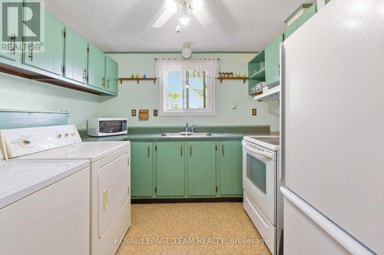28348329/307-dodson-street/kemptville/north-grenville/ontario/K0G1J0_11