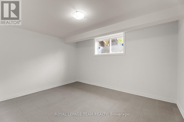 28487082/33-valencia-street/barrhaven-east/ottawa/ontario/K2G6T1_26