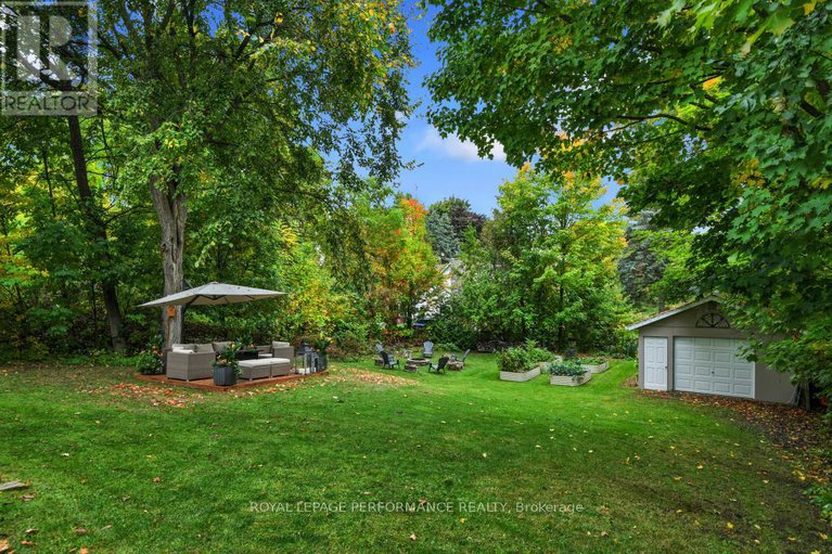 28930470/5583-manotick-main-street/manotick-village-manotick-estates/ottawa/ontario/K4M1A9_36