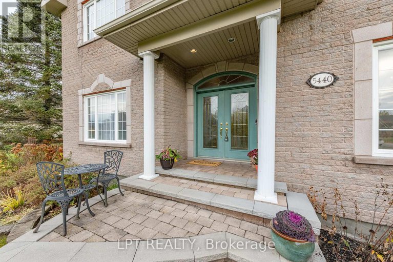 29069882/5440-wadell-court/manotick-village-manotick-estates/ottawa/ontario/K4M1L3_2