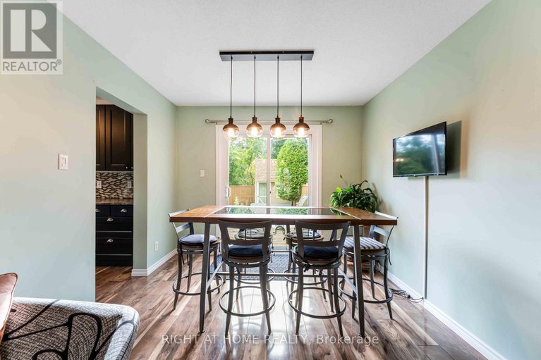 28817955/8-stable-way/bridlewood/ottawa/ontario/K2M1A6_6