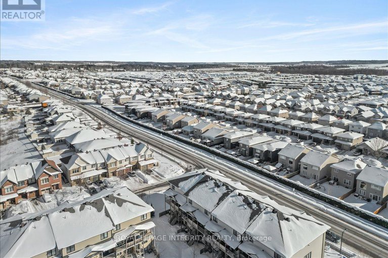 29318065/11-1124-docteur-corbeil-boulevard/town-of-rockland/clarence-rockland/ontario/K4K0G9_33