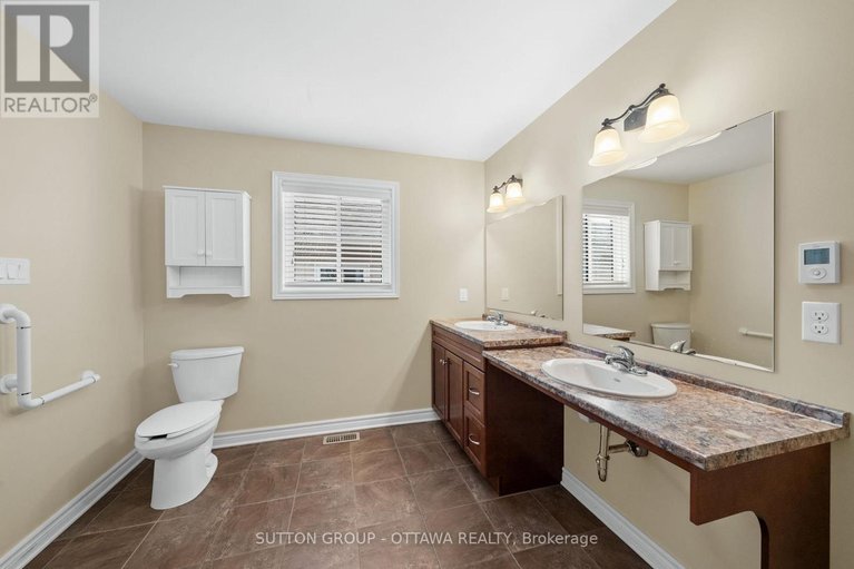 29457938/458-van-dusen-street/almonte/mississippi-mills/ontario/K0A1A0_14