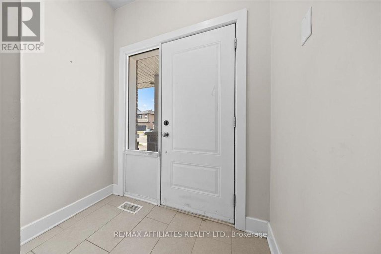 28834451/102-hurdis-way/carleton-place/carleton-place/ontario/K7C0L5_3