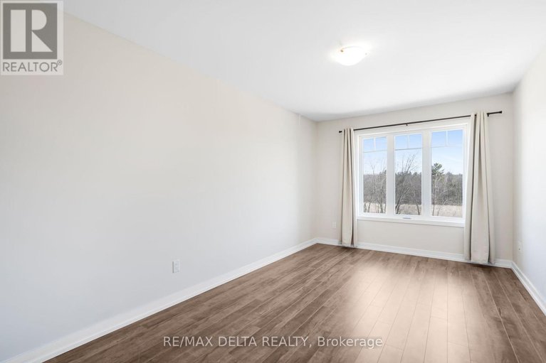 28577157/282-306-masters-lane/town-of-rockland/clarence-rockland/ontario/K4K0L3_10