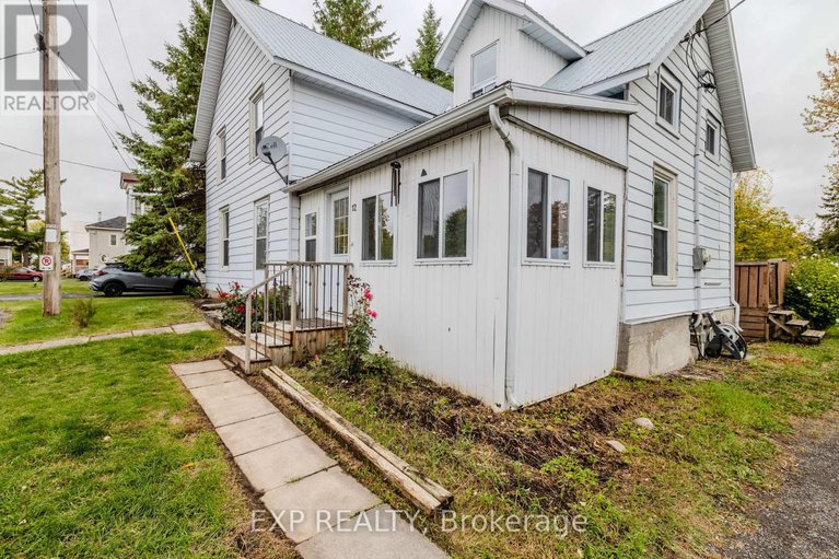 28978593/12-ash-street/south-stormont-osnabruck-twp/south-stormont/ontario/K0C1Y0_1