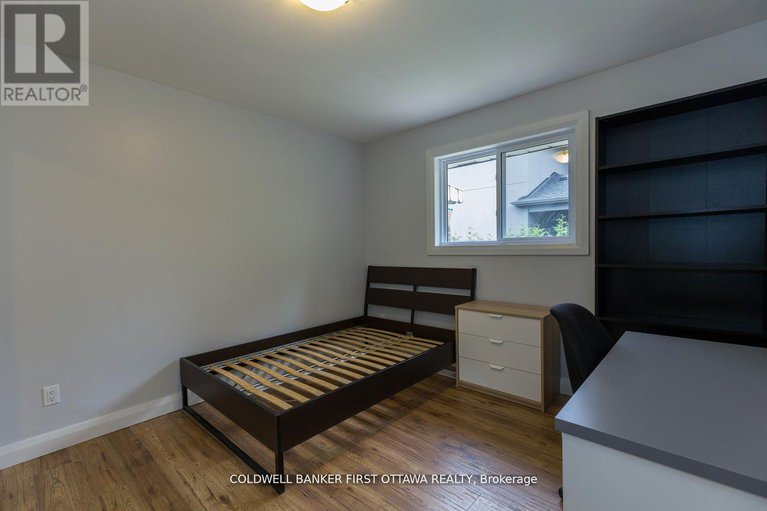 28574772/34-westwood-drive/meadowlandscrestview/ottawa/ontario/K2G2X1_29