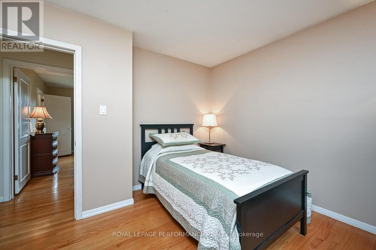 28652645/3025-linton-road/riverside-park-south/ottawa/ontario/K1V8H1_26
