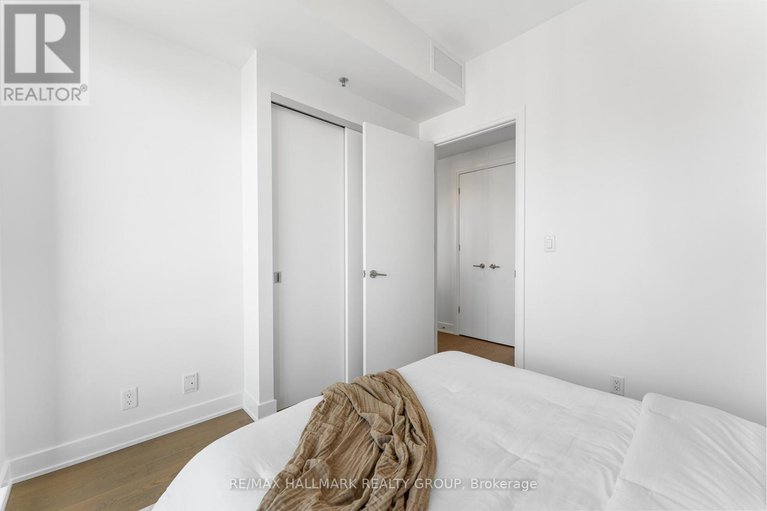 28912449/1807-428-sparks-street/ottawa-centre/ottawa/ontario/K1R0B3_43