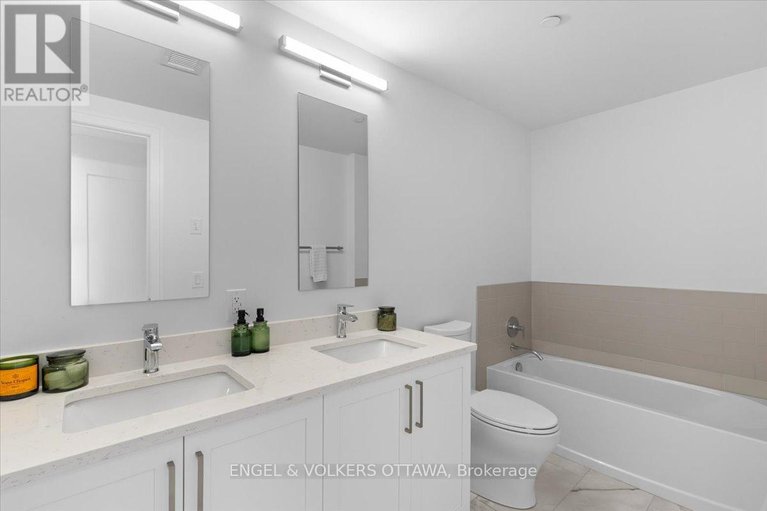 29633493/201-11-galt-street/old-ottawa-south/ottawa/ontario/K1S4R2_11