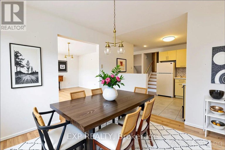 28574220/2209-fillmore-crescent/beacon-hill-north/ottawa/ontario/K1J6A1_25