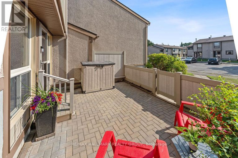 28624778/96-1921-stonehenge-crescent/pineview/ottawa/ontario/K1B4N7_32