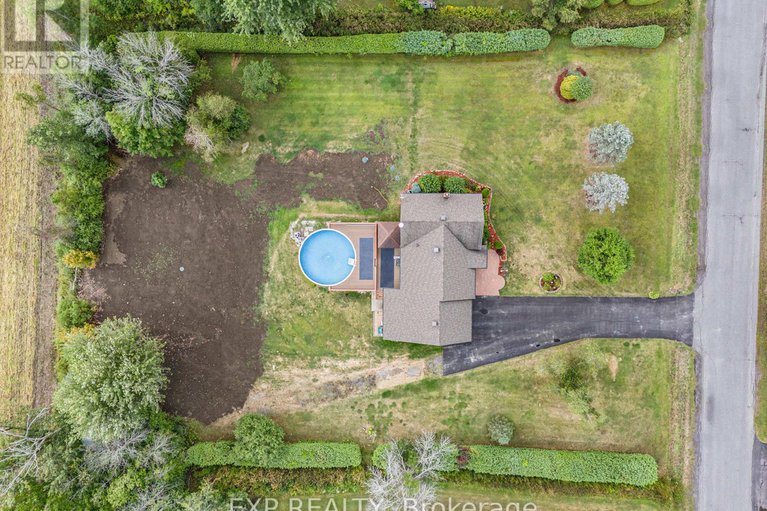 28799332/16-landriault-avenue/champlain-twp/champlain/ontario/K0B1K0_38