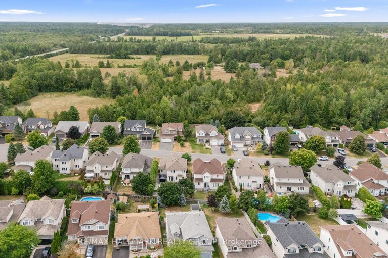 28760262/41-smoketree-crescent-e/stittsville-north/ottawa/ontario/K2S2B8_46