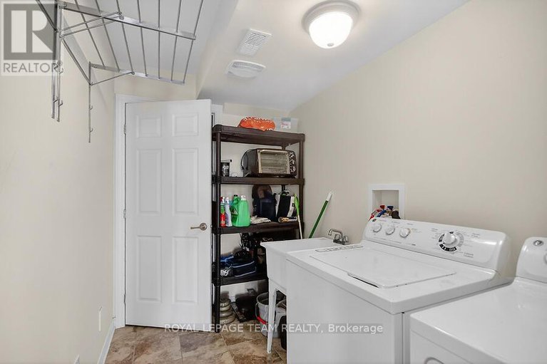 29421275/126-grenadine-street/stittsville-north/ottawa/ontario/K2S0P1_32