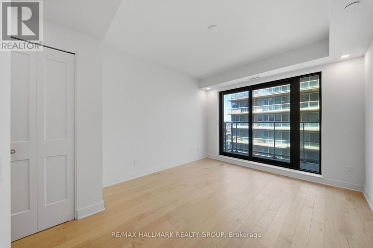 29589401/1703-180-george-street/lower-townbyward-market/ottawa/ontario/K1N0G8_16