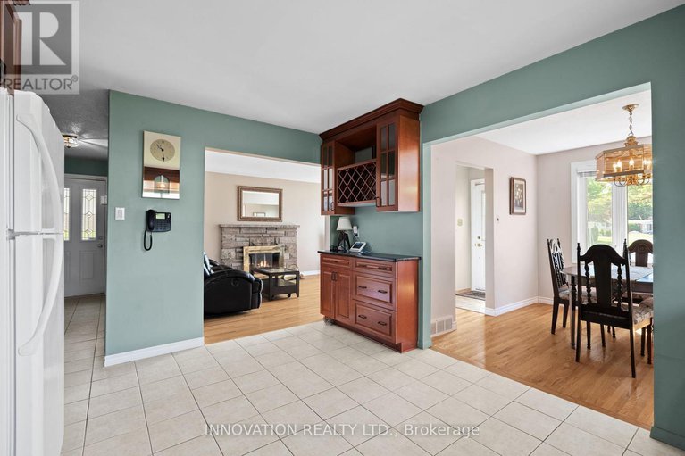 28409524/40-hadley-circle/bells-corners/ottawa/ontario/K2H6N9_11
