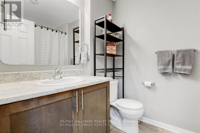 29241298/1-486-via-verona-avenue/longfields/ottawa/ontario/K2J6B3_28