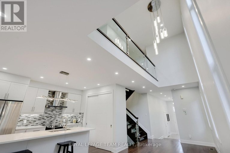 29015111/38-sunnymede-avenue/ottawa-westtunneys-pasture/ottawa/ontario/K1Y2L3_21