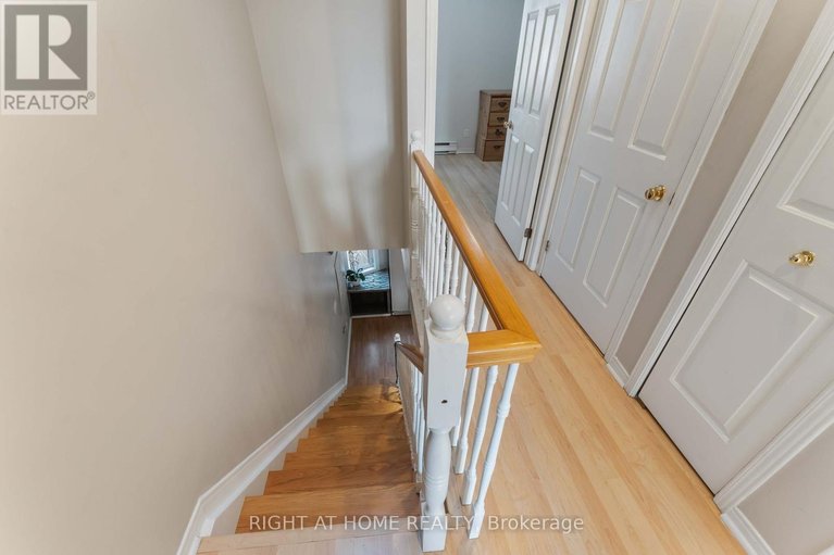 29450366/6-2-columbus-avenue/overbrook/ottawa/ontario/K1K1R3_15