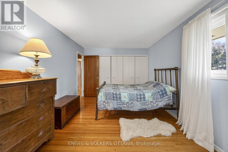 28865549/29-milne-crescent/beaverbrook/ottawa/ontario/K2K1H7_33