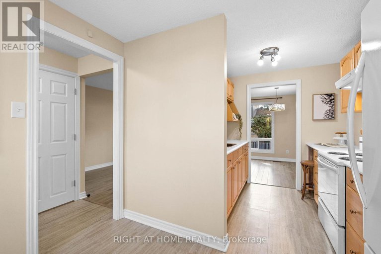 28881913/235-thistledown-court/pheasant-run/ottawa/ontario/K2J1N1_9