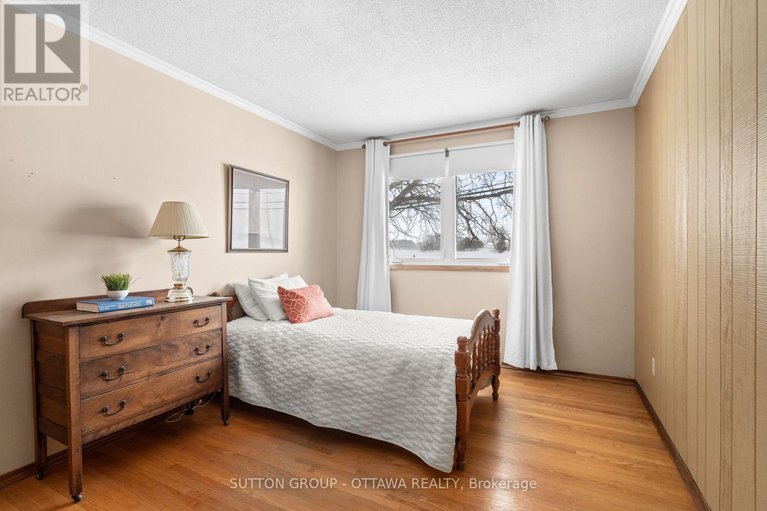 28296607/6489-rideau-valley-drive-n/manotick-south-to-roger-stevens/ottawa/ontario/K4M1B3_16