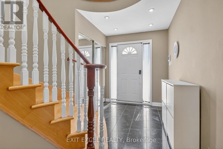 29577468/1093-b-normandy-cr-normandy-crescent/carleton-heights/ottawa/ontario/K2C0L9_3