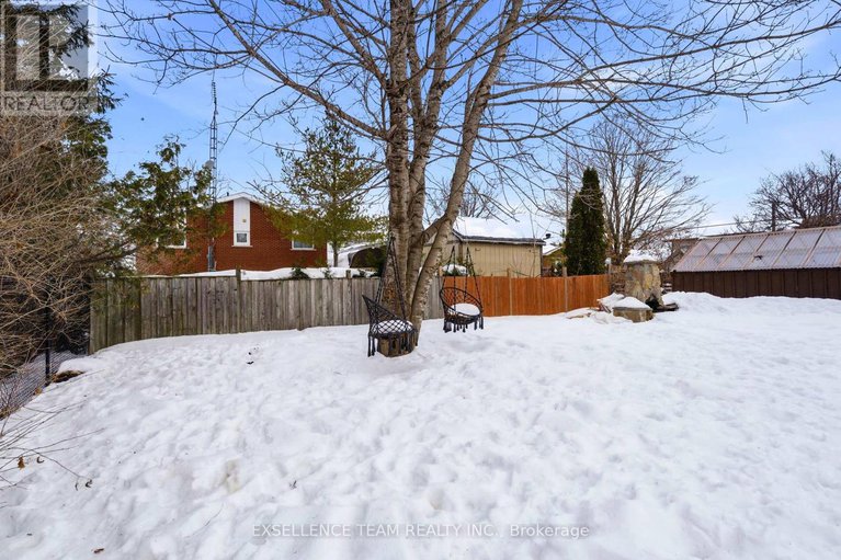 29386895/103-st-george-street-w/alexandria/north-glengarry/ontario/K0C1A0_32