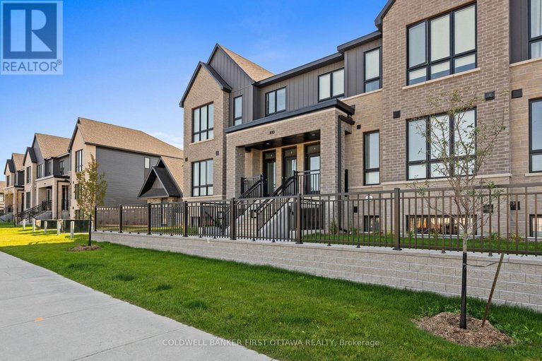 28884338/d-810-roger-griffiths-avenue/katimavik/ottawa/ontario/K2S3A9_3