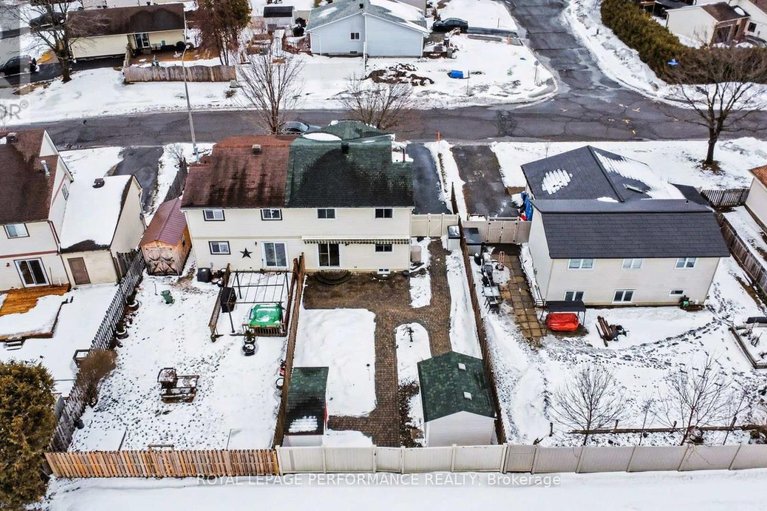 29484795/299-mockingbird-drive/chatelaine-village/ottawa/ontario/K1E2A4_35