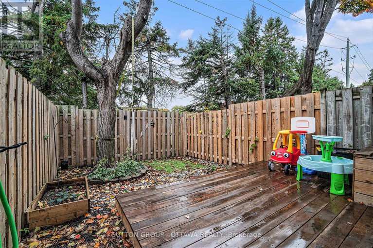 29031091/68-1045-morrison-drive/redwood-park/ottawa/ontario/K2H7L2_23