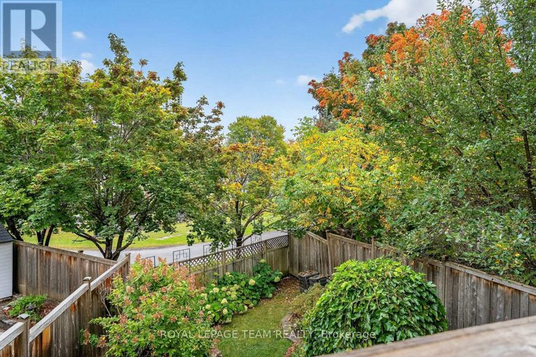 28910918/159-dunbarton-court/cardinal-glen/ottawa/ontario/K1K4L6_32
