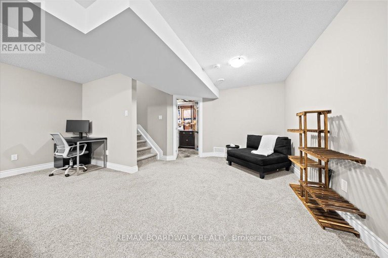 29414460/2424-marble-crescent/town-of-rockland/clarence-rockland/ontario/K4K1P6_42