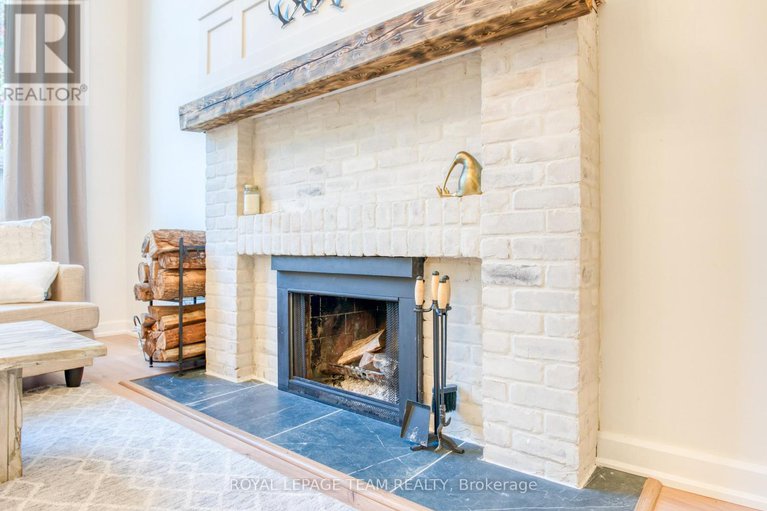 28847948/21-equestrian-drive/bridlewood/ottawa/ontario/K2M1B8_11