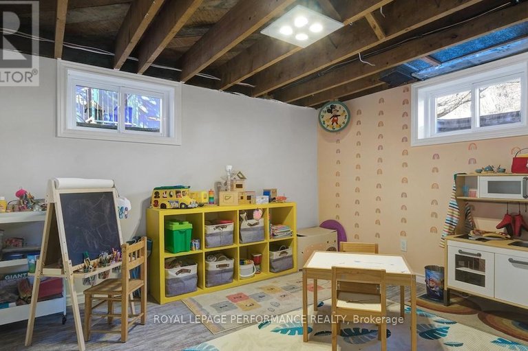 29647561/1638-abbey-road/riverview-park/ottawa/ontario/K1G0H3_33