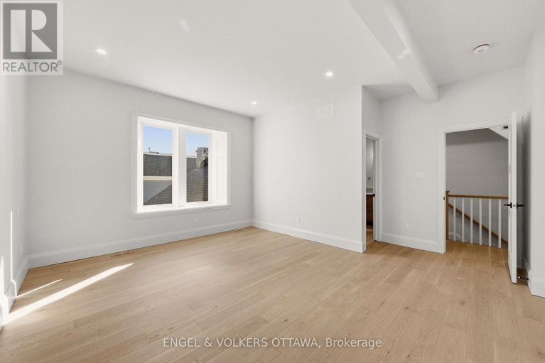 29649230/35-mackay-street/new-edinburgh/ottawa/ontario/K1M2B2_31