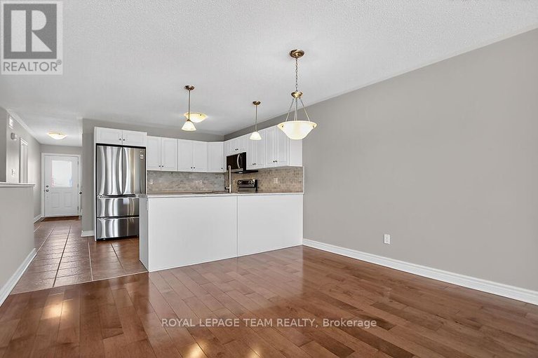 29376462/464-honeyborne-street/almonte/mississippi-mills/ontario/K0A1A0_21