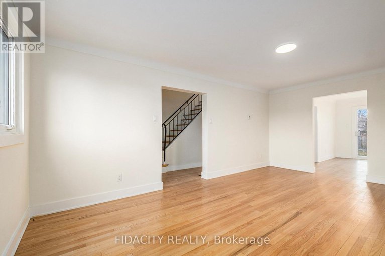 28516012/1030-maitland-avenue/braemar-park/ottawa/ontario/K2C2B6_5