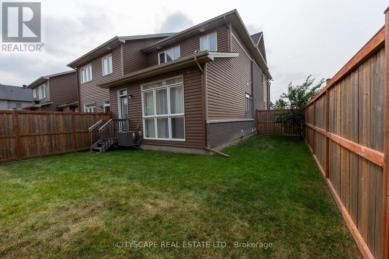 28681279/174-joshua-street/mer-bleuebradley-estatesanderson-park/ottawa/ontario/K1W0A3_50