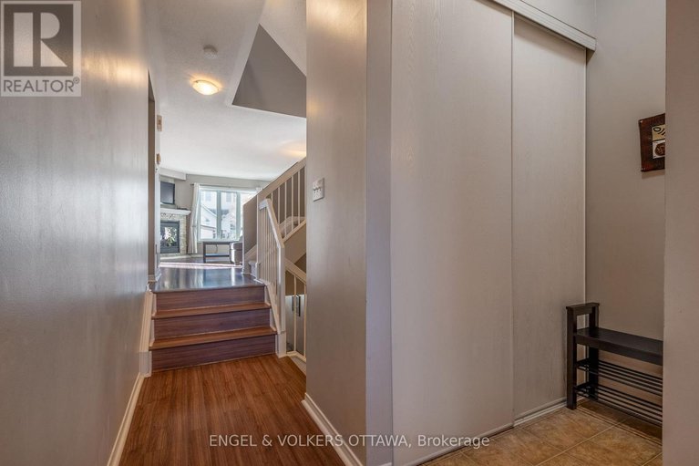 29049195/1031-capreol-street/avalon-east/ottawa/ontario/K4A4Z7_6