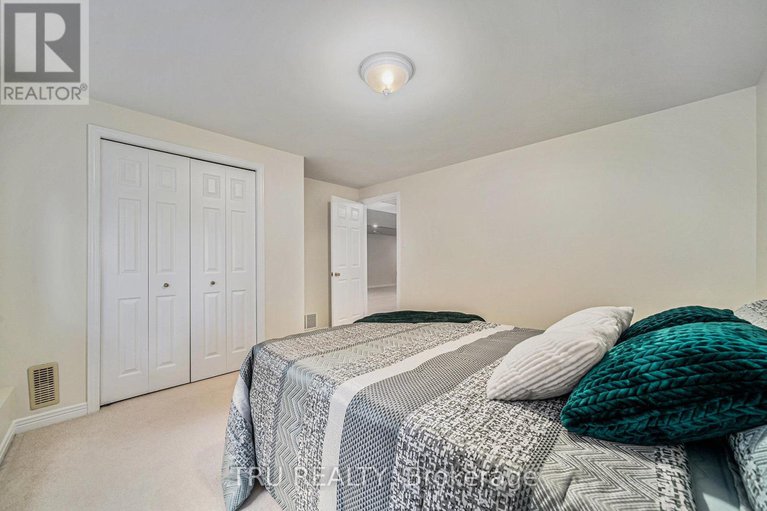 29064004/70-dr-gordon-crescent/kemptville/north-grenville/ontario/K0G1J0_20